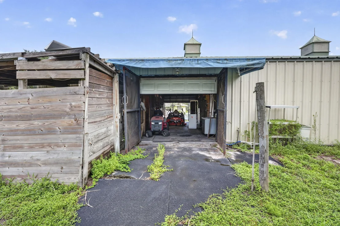 Photo of 10920 Barn Road
