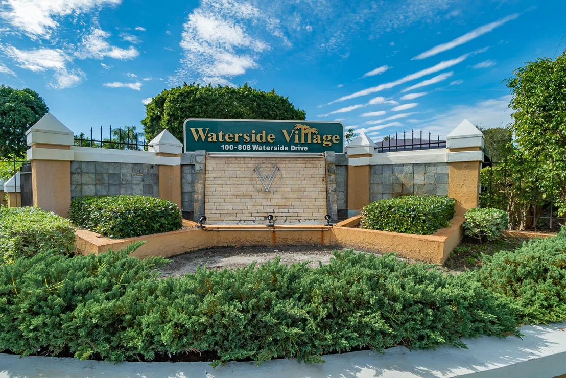 Photo of 307 Waterside Drive