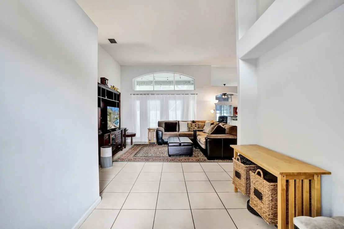 Photo of 5886 Bay Hill Circle