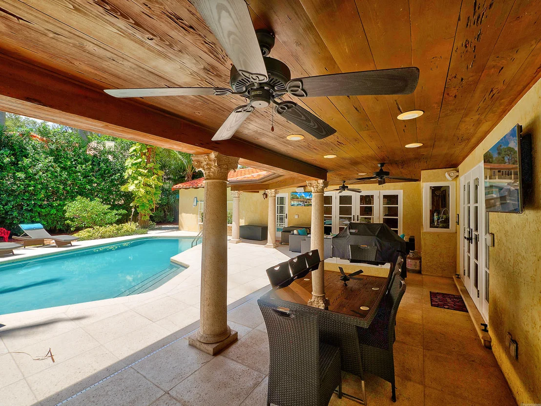 Photo of 826 Periwinkle Street