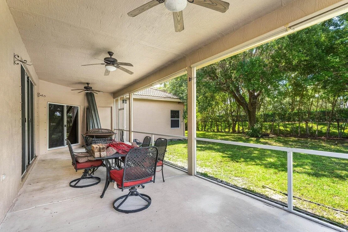 Photo of 11302 Edgewater Circle