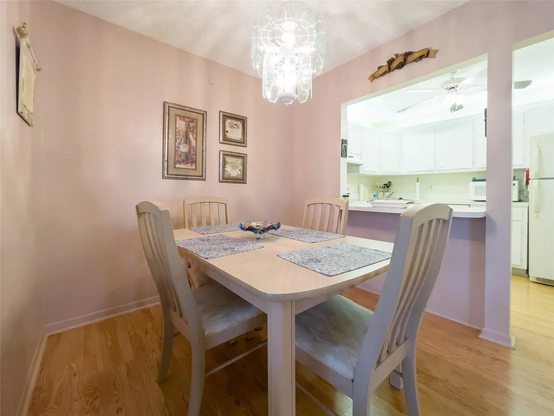 Photo of Unit D2 at 311 Knotty Pine Circle