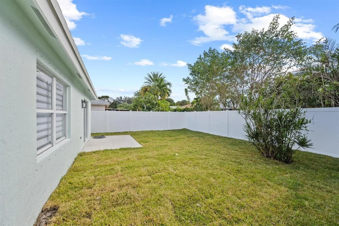 Photo of 151 Crystal Key Way