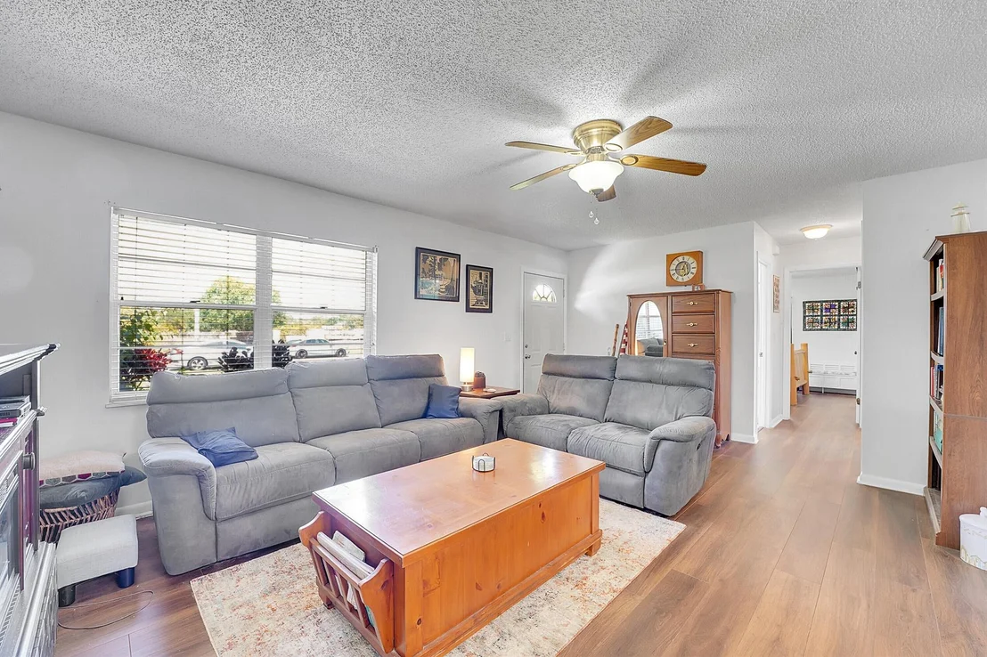 Photo of 905 Scott Street