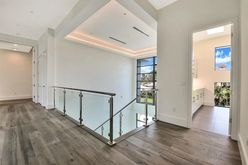 Photo of 960 Banyan Drive