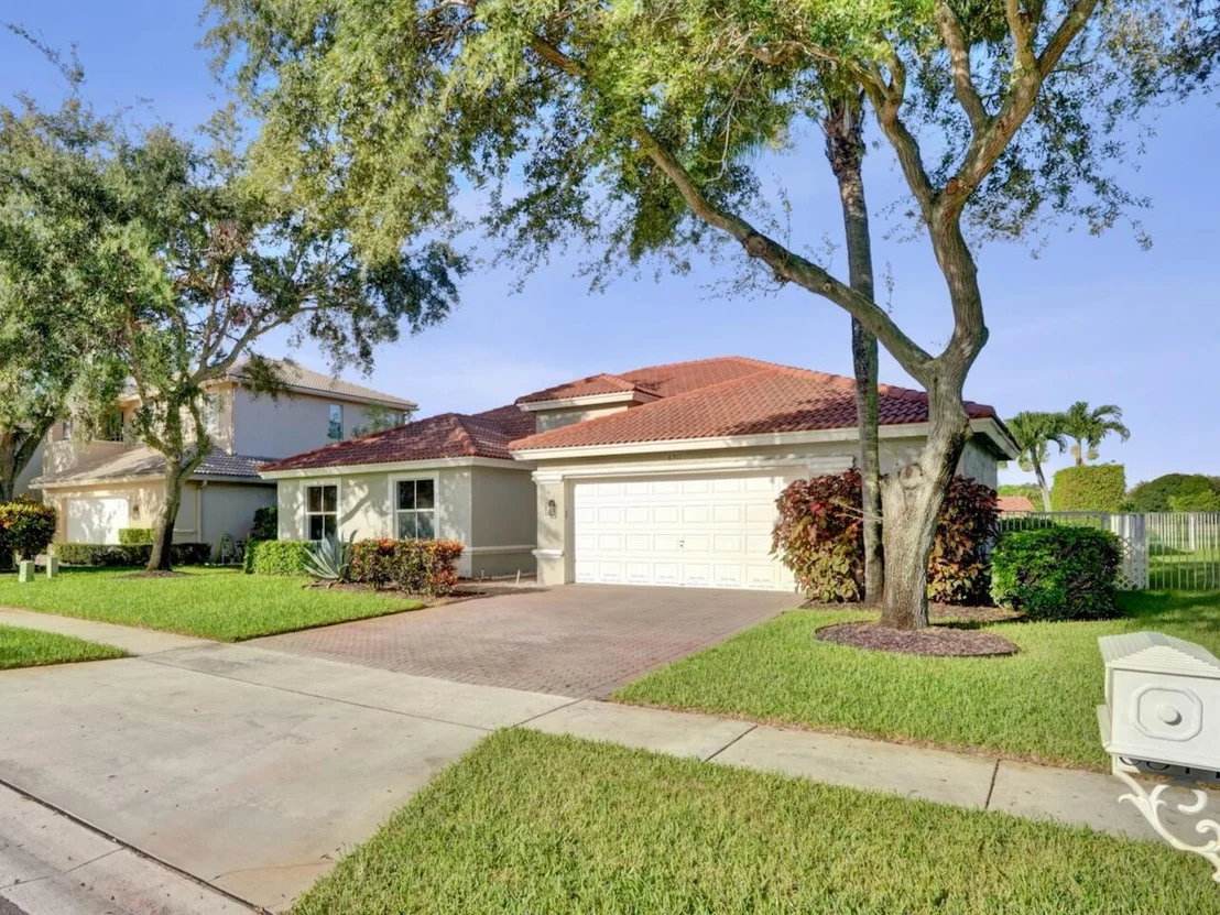 Photo of 6311 Shadow Tree Lane