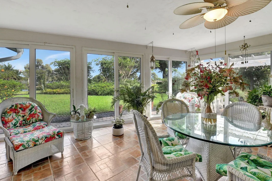 Photo of 3307 Lakeview Drive