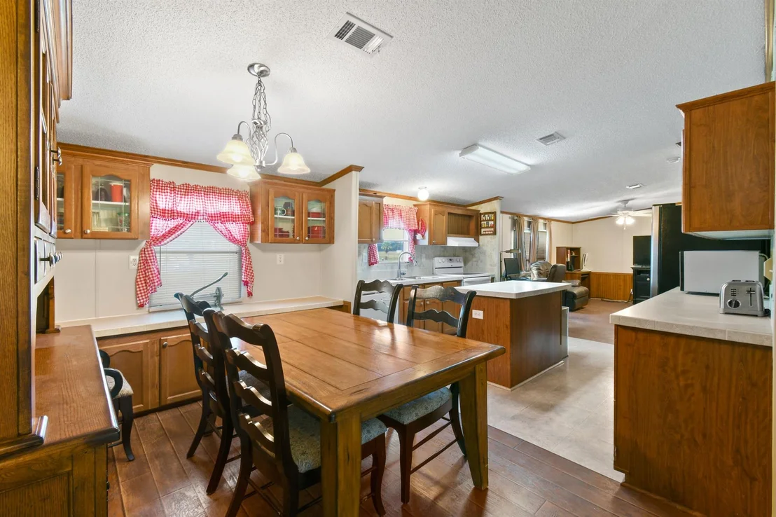 Photo of 2463 Coolidge Road