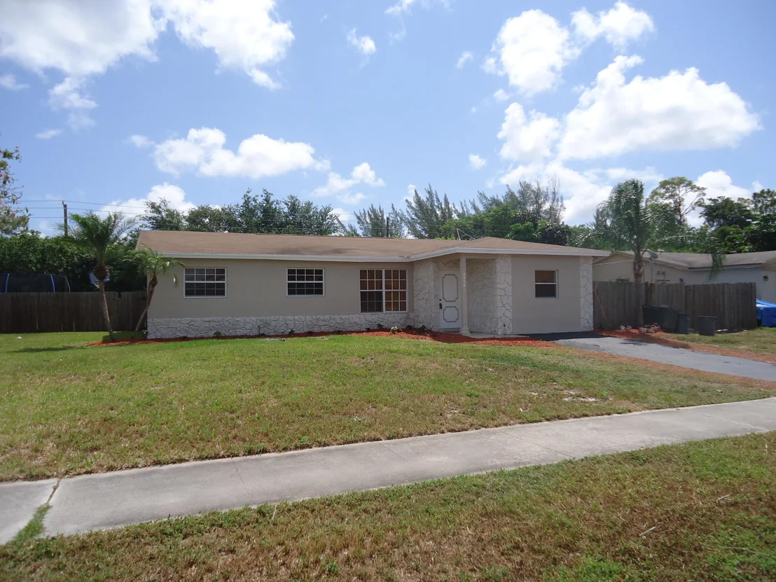 Photo of 3436 Pinehurst Drive
