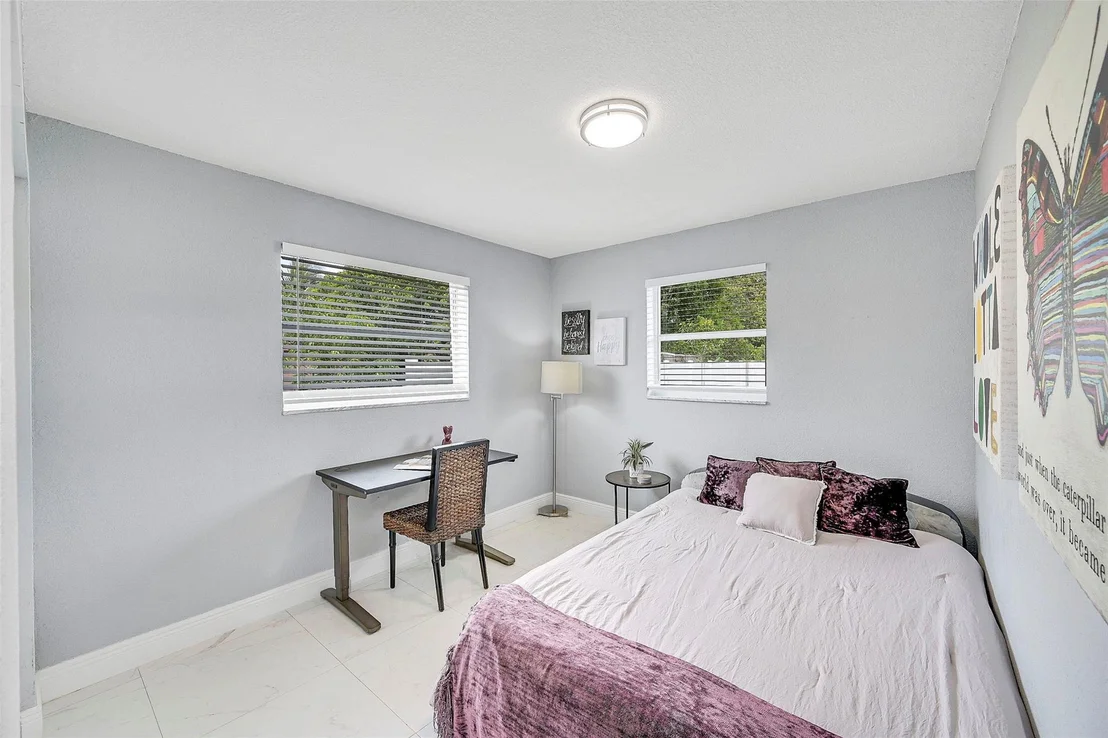 Photo of 710 SE 3rd Avenue