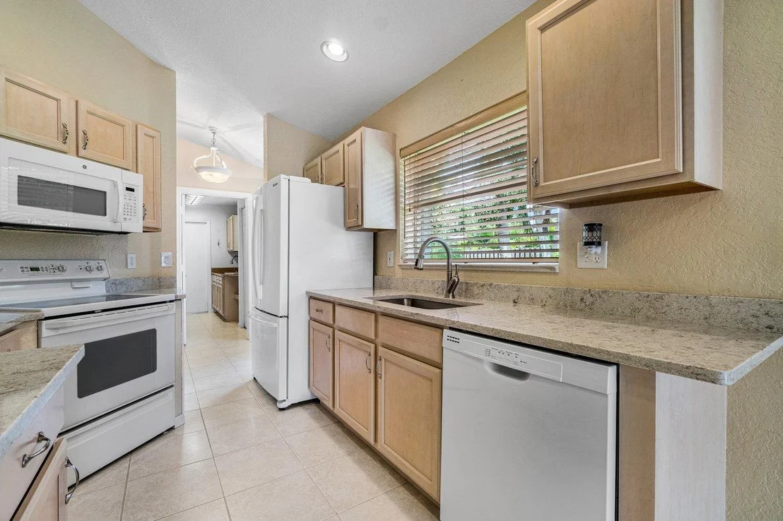 Photo of 5271 Grande Palm Circle