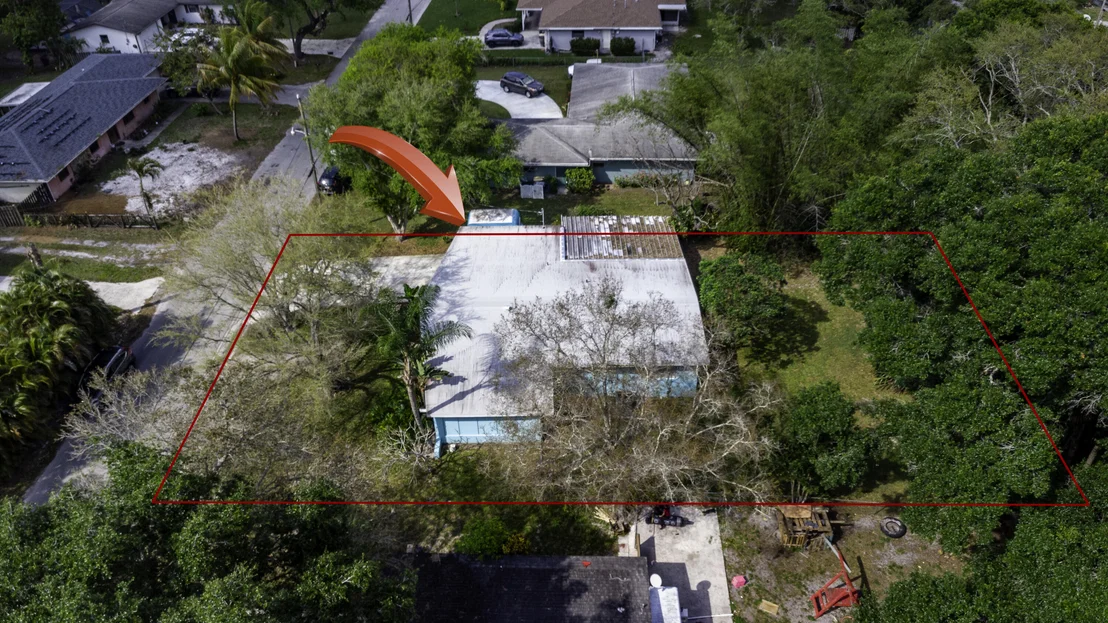 Photo of 3030 Summit Street