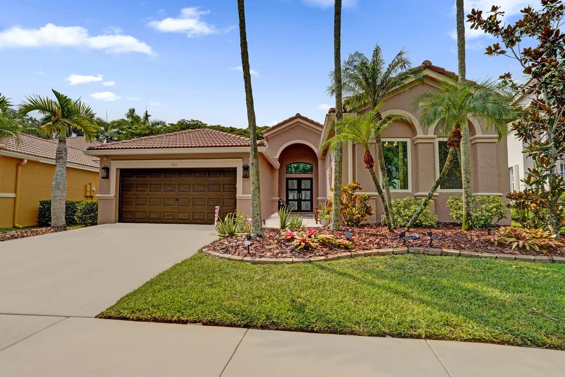 Photo of 706 Tulip Circle