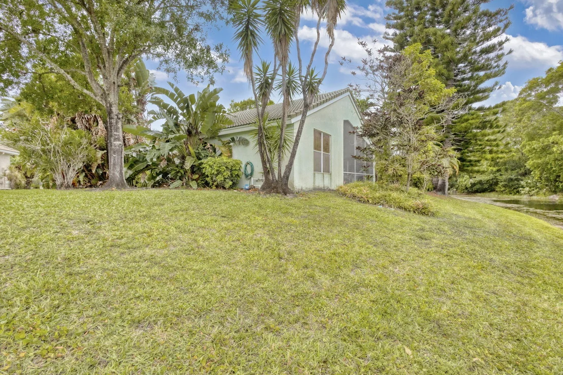 Photo of 2860 Waters Edge Circle