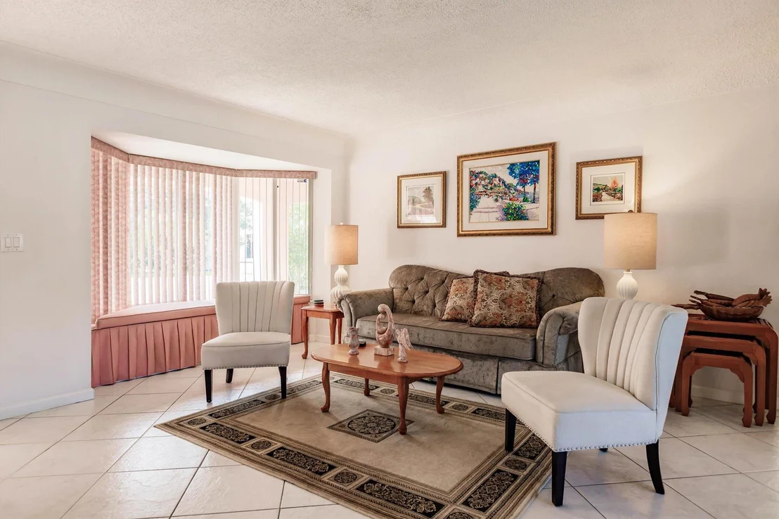 Photo of 2425 SE 12th Street