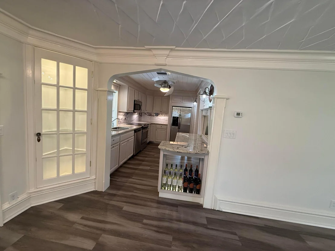 Photo of 105 NW 8TH Place