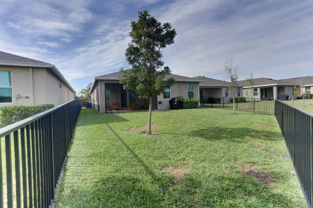 Photo of 5761 SE Pinehurst Trail