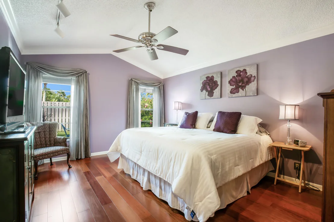 Photo of 33 Cedar Circle