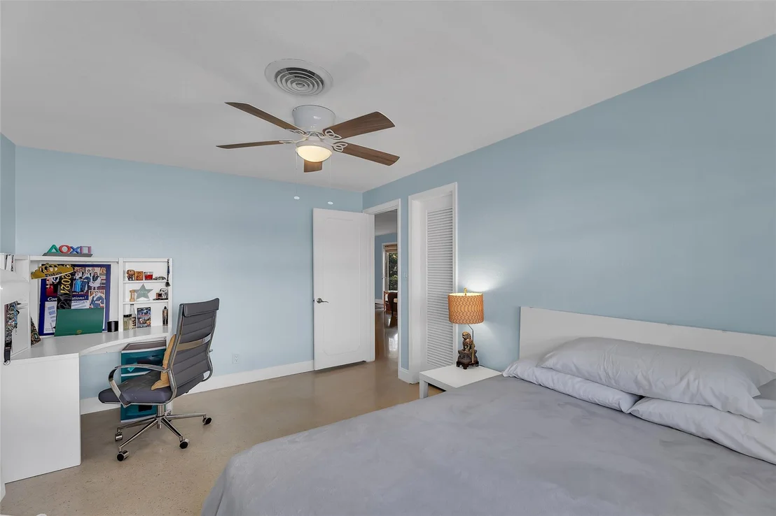 Photo of 3404 Barton Road