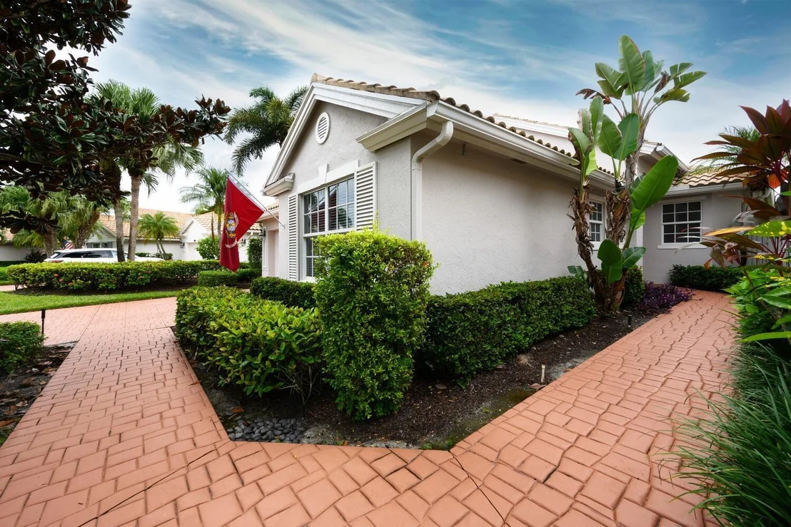 Photo of 926 Augusta Pointe Drive