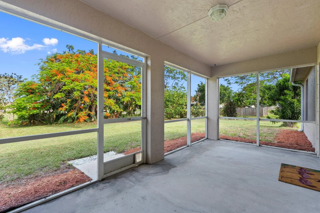 Photo of 5609 Sunset Boulevard