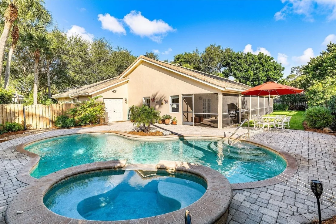 Photo of 2855 Hampton Circle