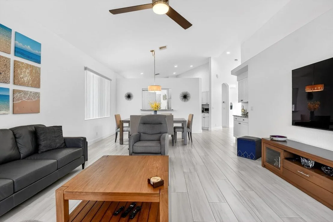 Photo of 8099 Bellafiore Way