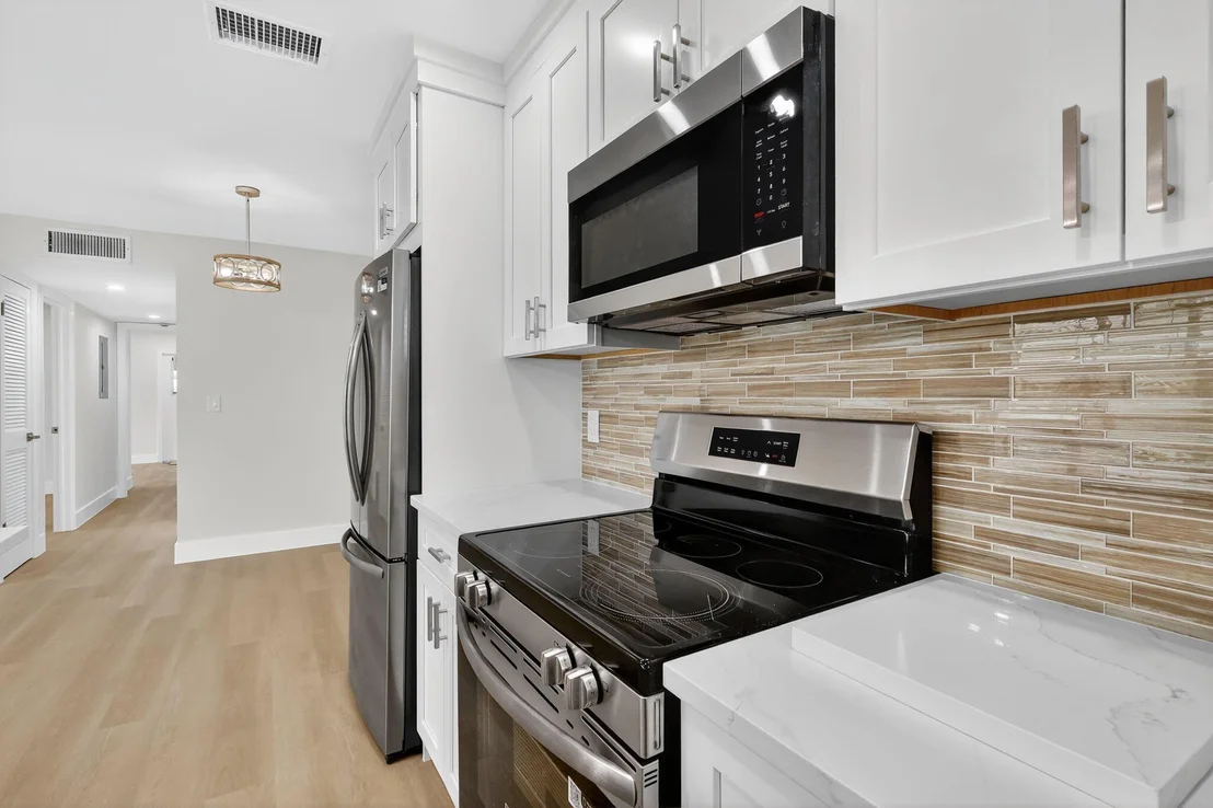 Photo of Unit A at 955 Circle Drive