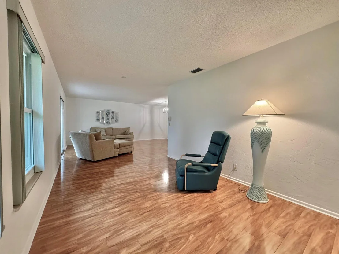 Photo of 194 Cape Cod Circle