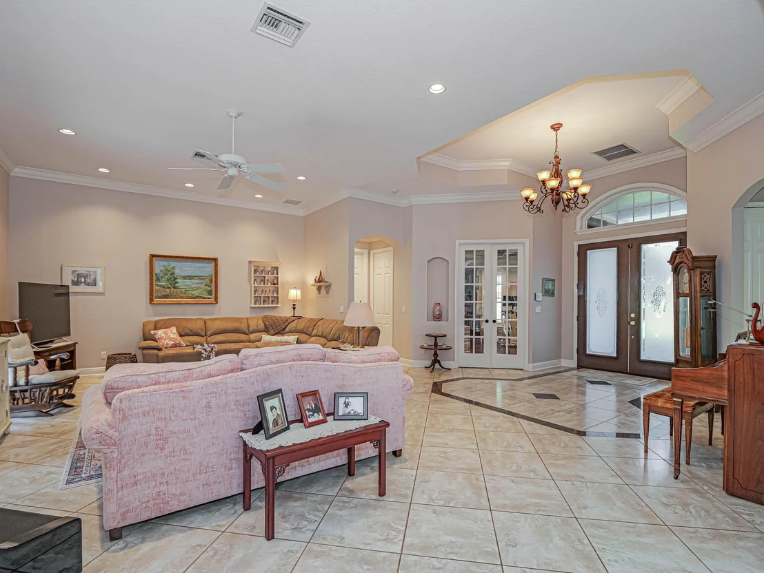 Photo of 5853 Pine Ridge Circle