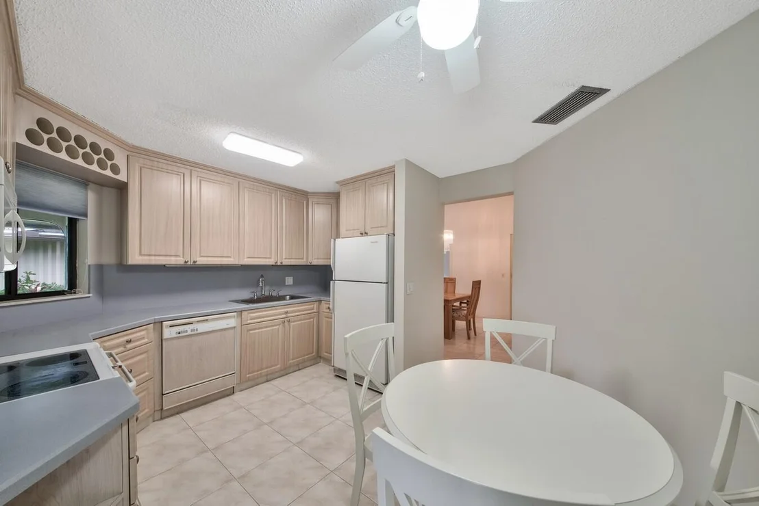Photo of 5041 Pine Drive