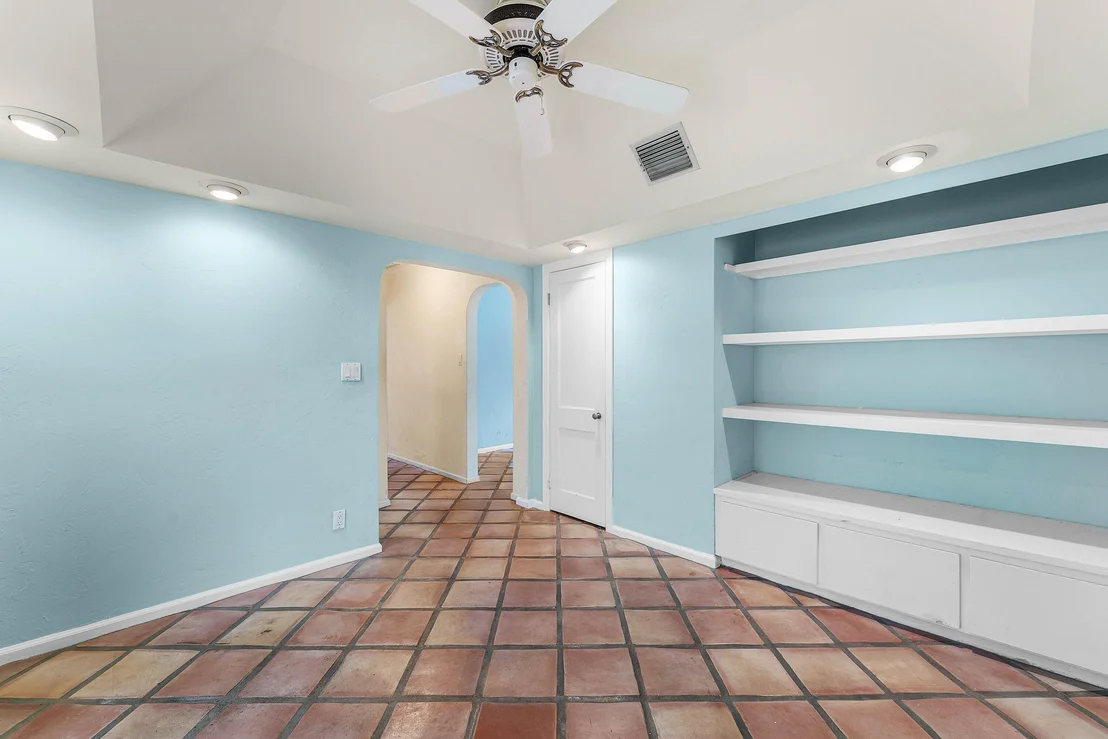 Photo of 122 Euclid Boulevard