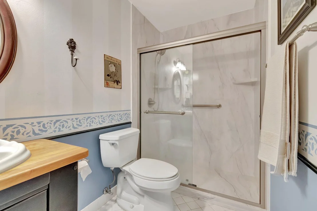Photo of 6393 Lansdowne Circle