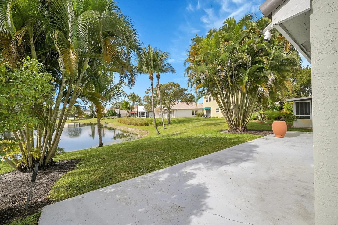 Photo of 8236 White Rock Circle
