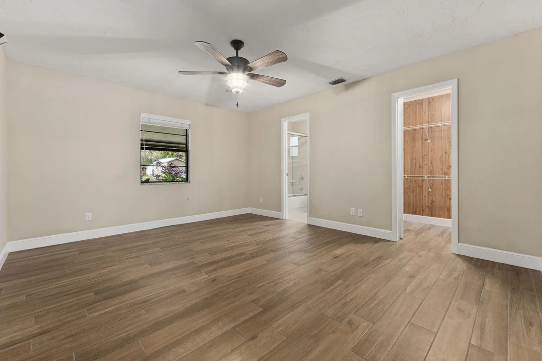 Photo of 3585 SE 8th Street