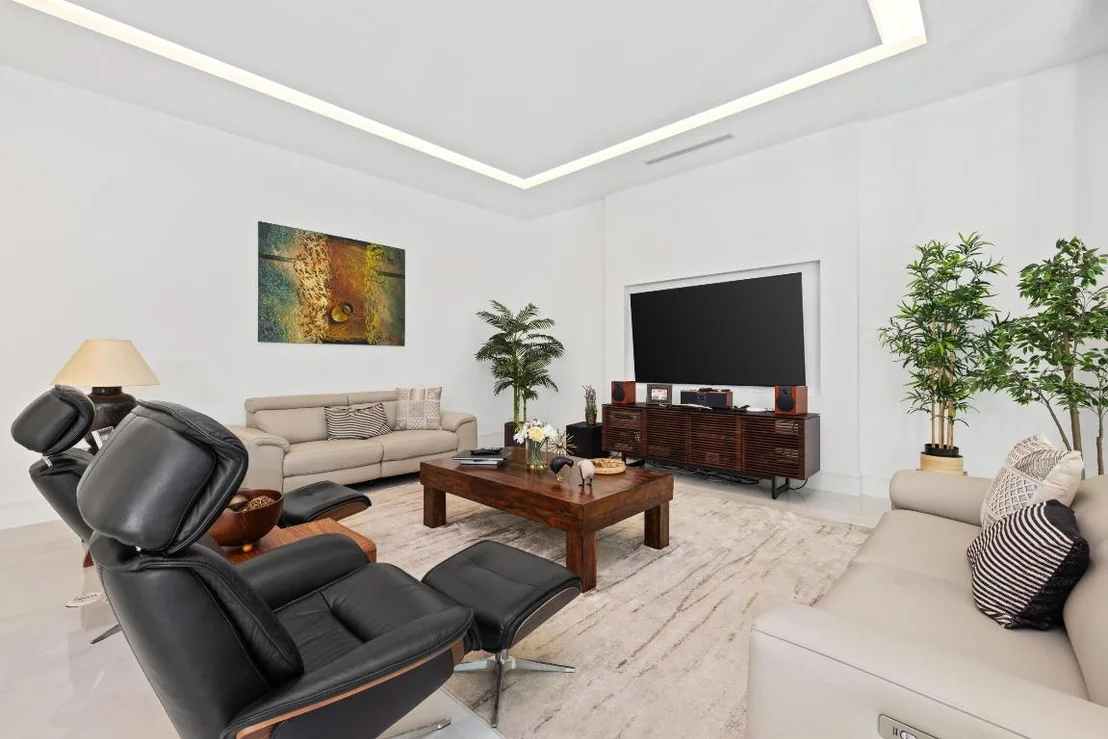 Photo of 10 Coconut Road