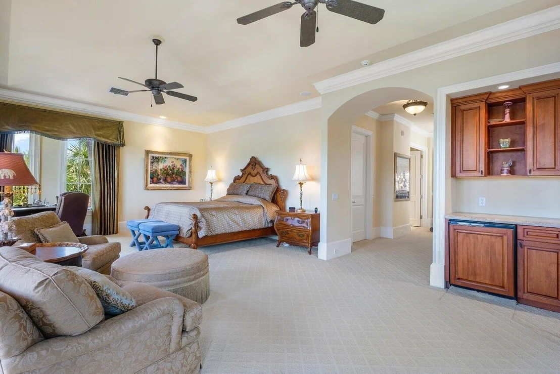 Photo of 6971 SE Harbor Circle