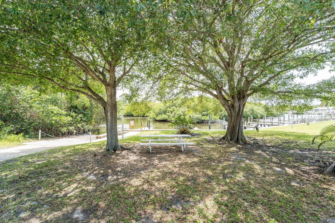 Photo of 1114 Stillwater Drive