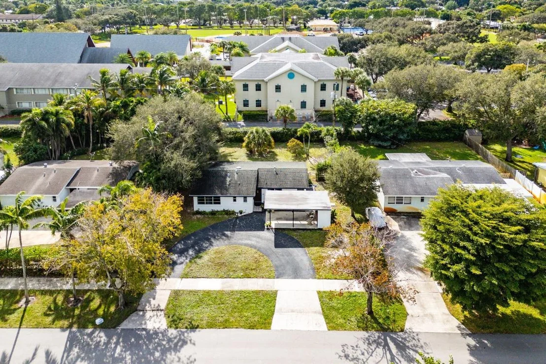 Photo of 817 Buttonwood Road