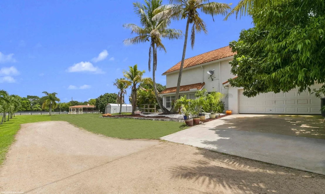 Photo of 16559 Rustic Road