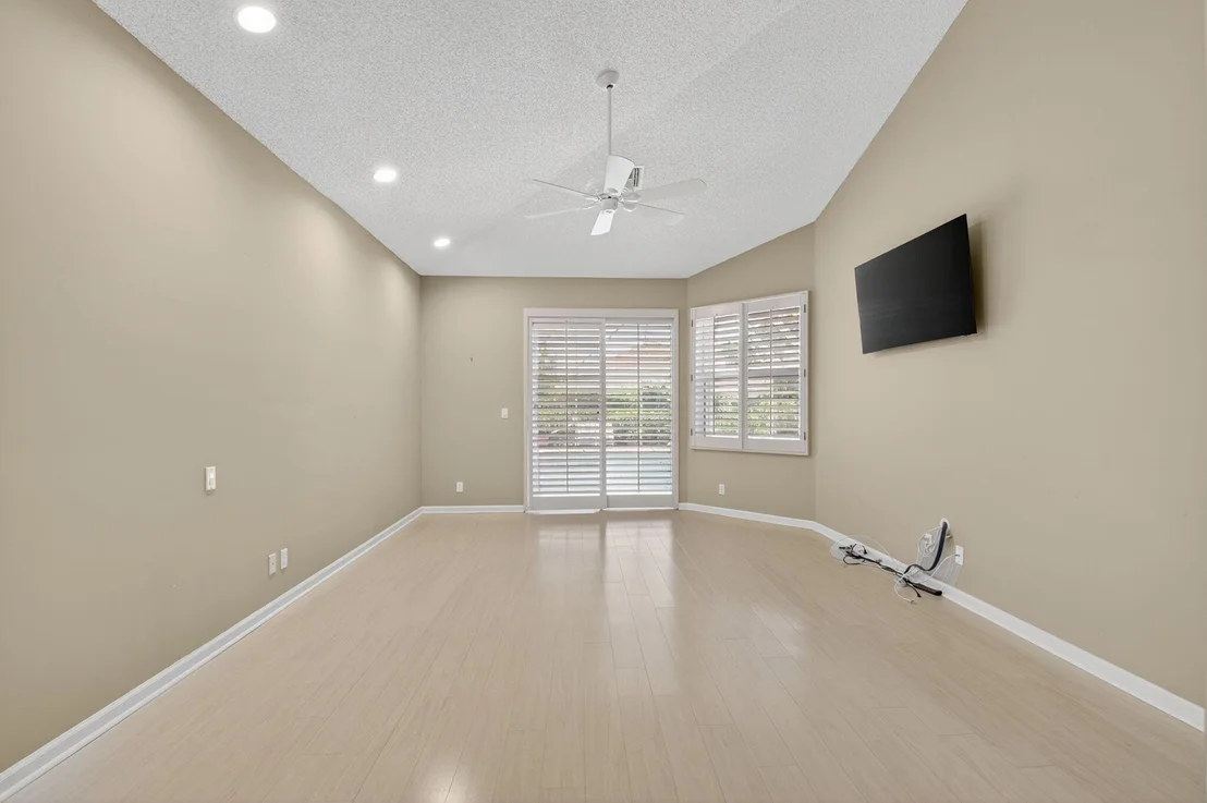 Photo of 7686 La Corniche Circle