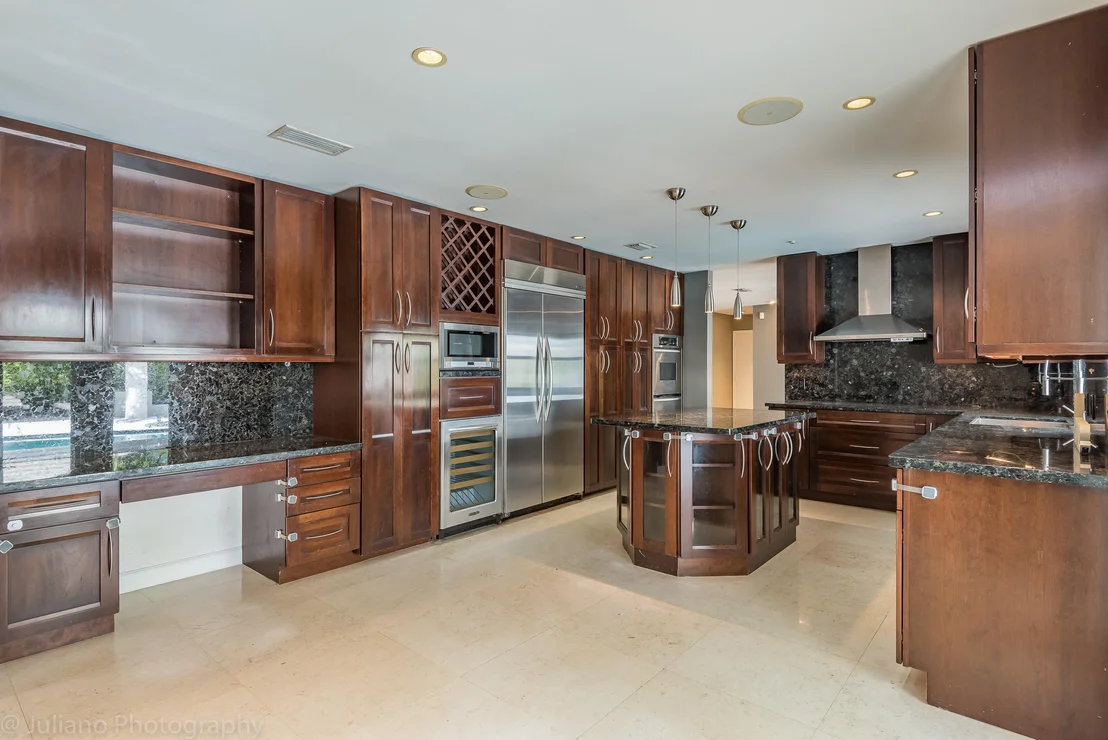 Photo of 6813 Giralda Circle