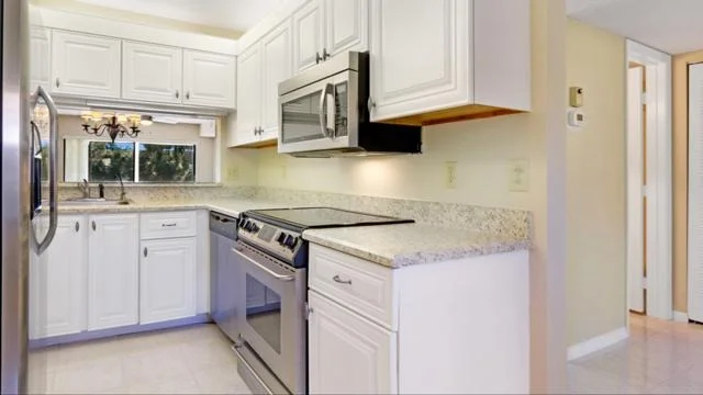 Photo of Unit D at 1001 Pinecrest Circle
