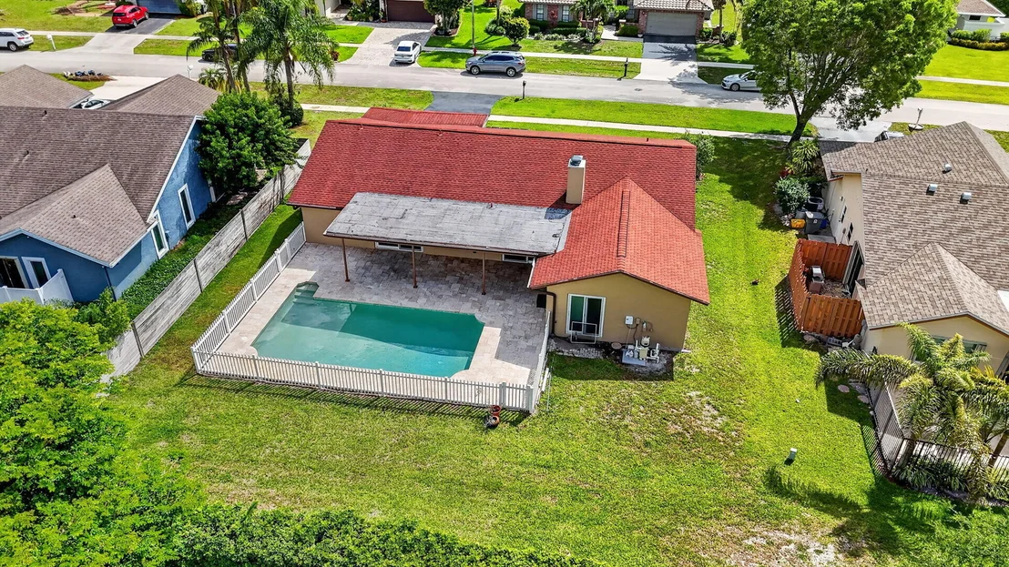 Photo of 20876 Sugarloaf Lane