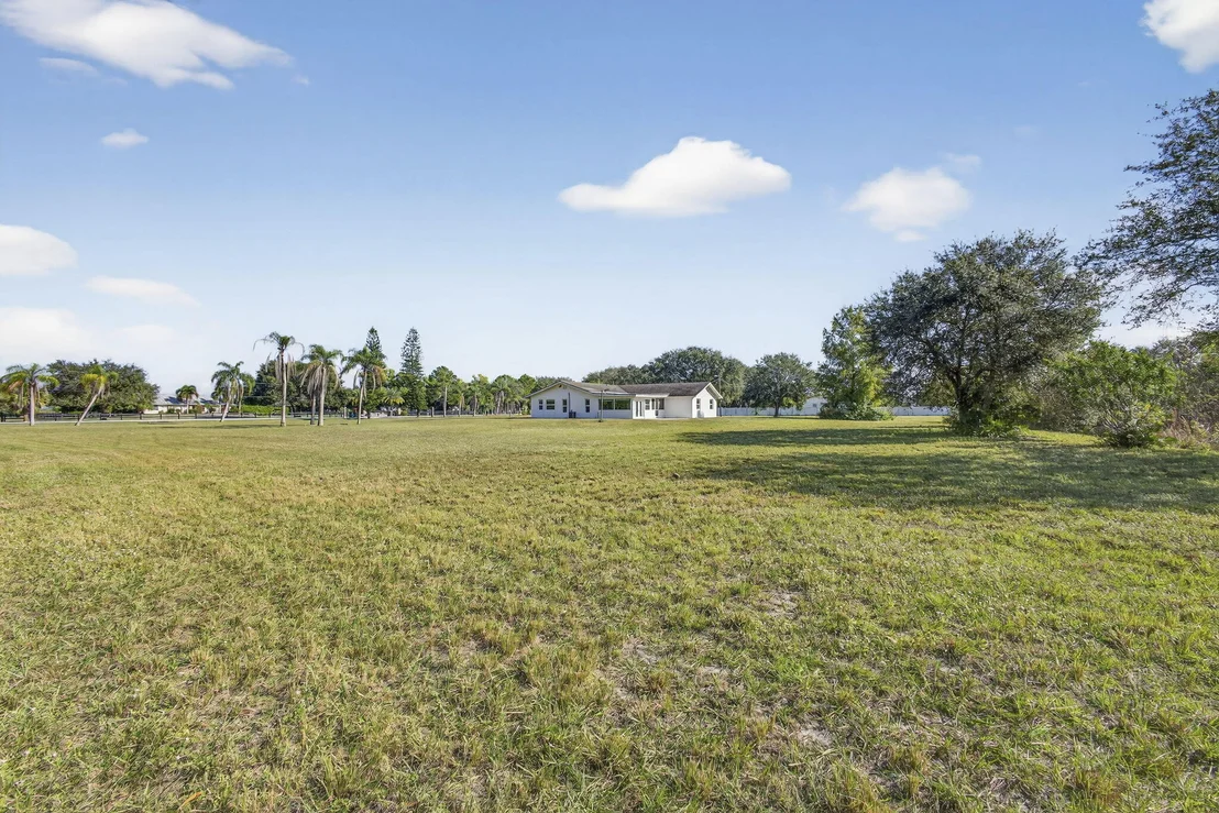 Photo of 16490 Rustic Road