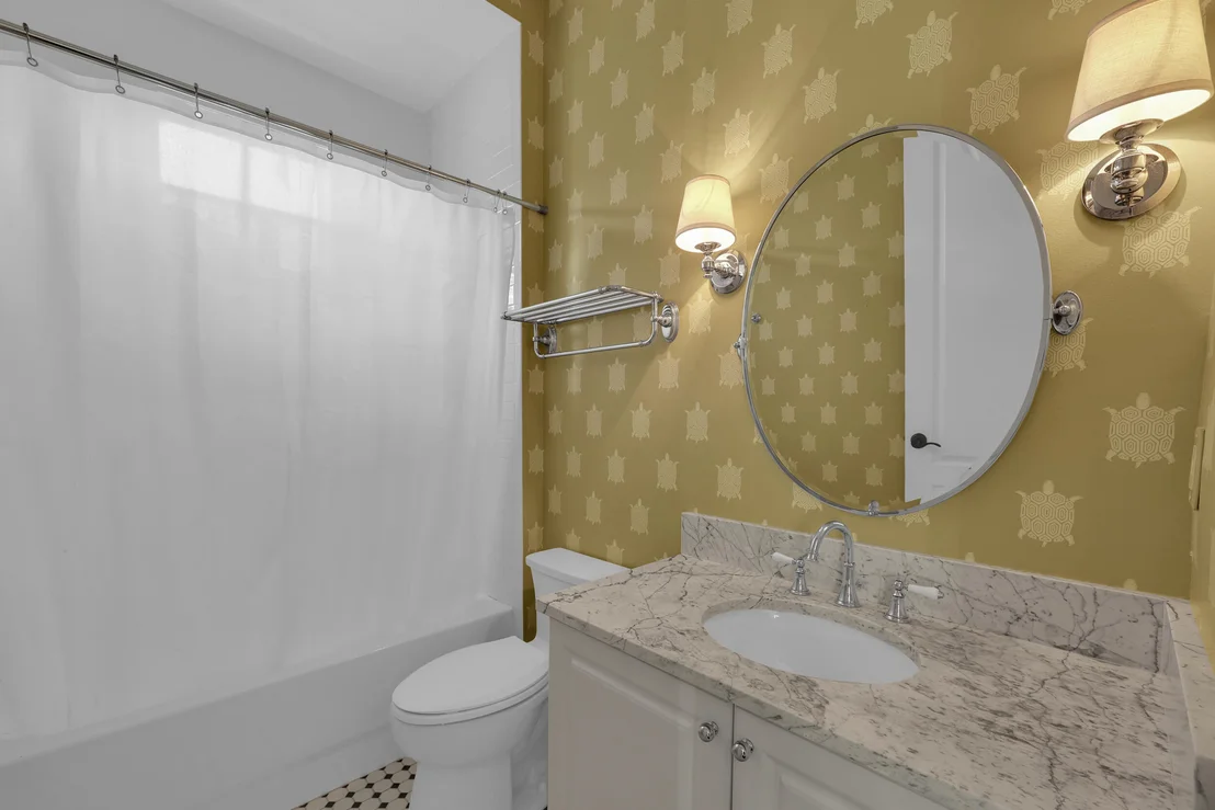 Photo of 212 W Bay Cedar Circle