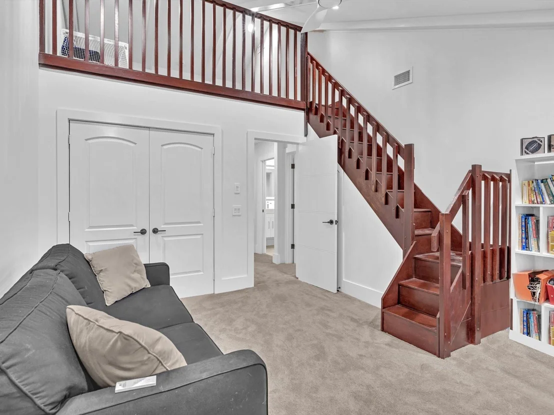 Photo of 525 Sandpiper Way