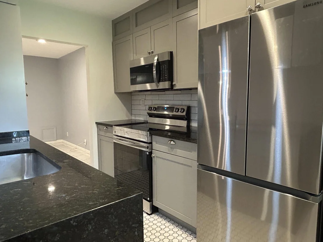 Photo of Unit B at 5270 Nesting Way