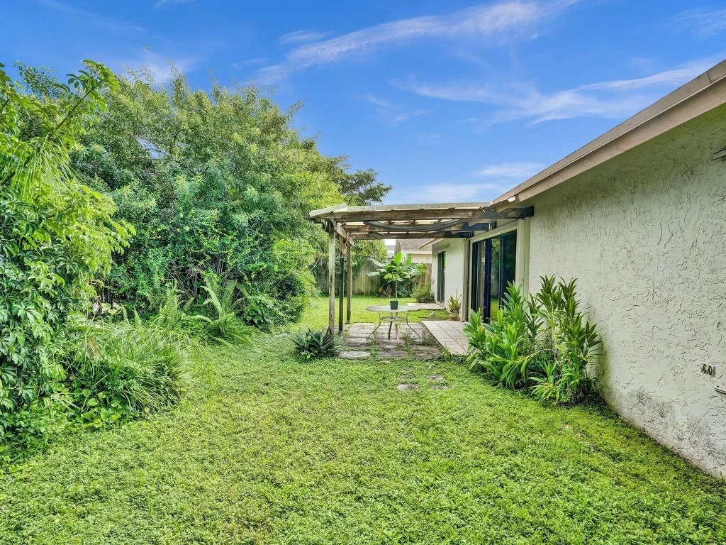 Photo of 9175 Bedford Drive
