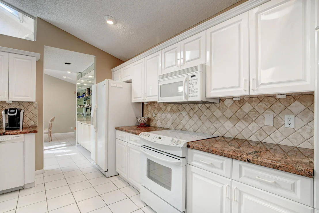 Photo of 6089 Bay Isles Drive